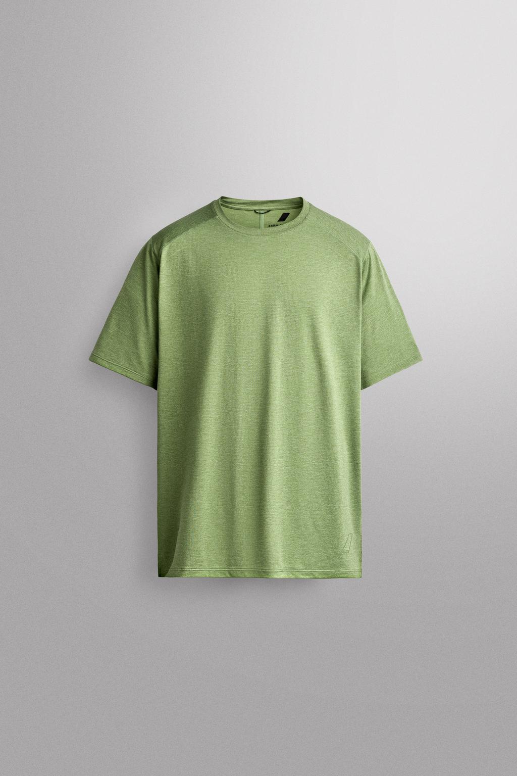 STRUCTURED TECHNICAL T-SHIRT
