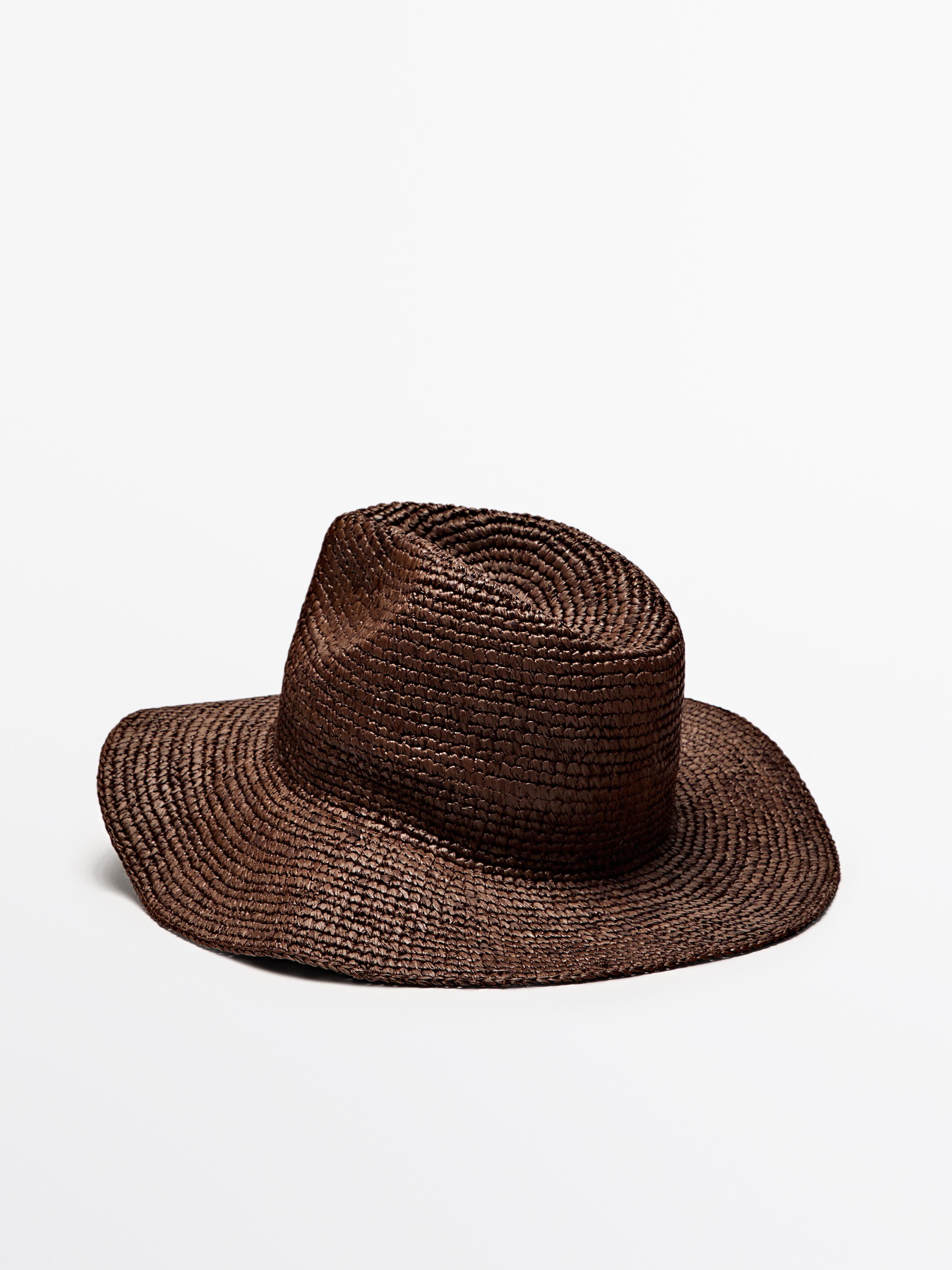 Raffia hat