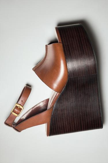 Zara LEATHER WEDGE SANDALS WITH STRAP - Brown