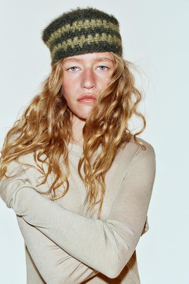 KNIT BEANIE — Green 1