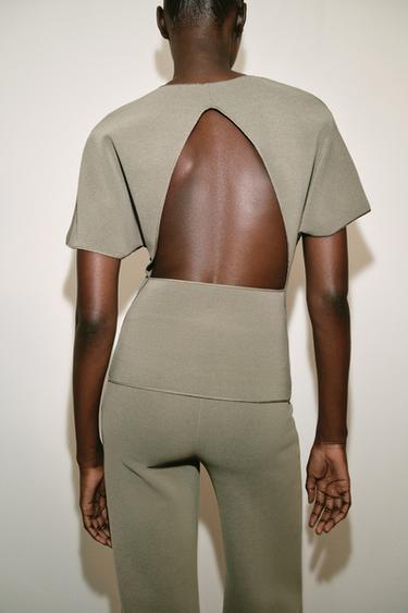 SHORT SLEEVE CUT-OUT TOP - Khaki by Zara