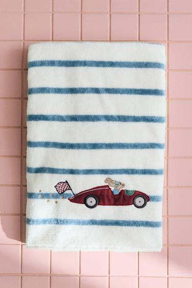 TOALHA BANHO INFANTIL RISCAS CÃO PILOTO DE CORRIDAS - Azul / Branco da Zara