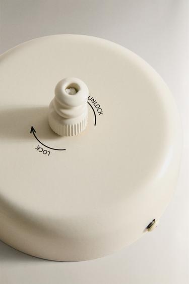 RETRACTABLE WALL CLOTHES LINE - Cream by Zara - Image 2