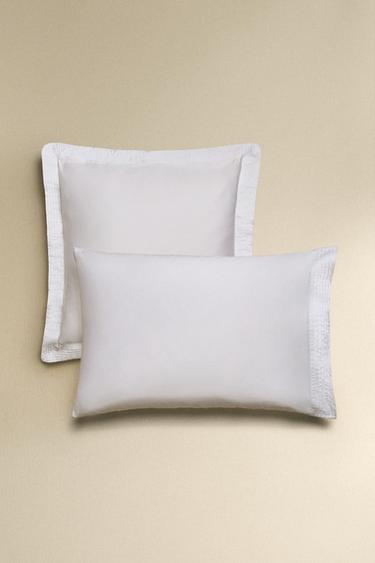 PLEATED COTTON SATEEN PILLOWCASE (400 THREAD COUNT) - White by Zara