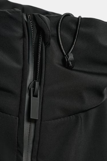 VESTE REMBOURRÉE À CAPUCHE DÉPERLANTE COUPE-VENT - Noir de Zara - Image 2