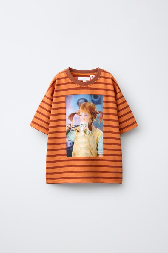 CAMISETA RAYAS PIPPI CALZASLARGAS © ASTRID LINDGREN COMPANY - rayas de Zara - Imagen 0