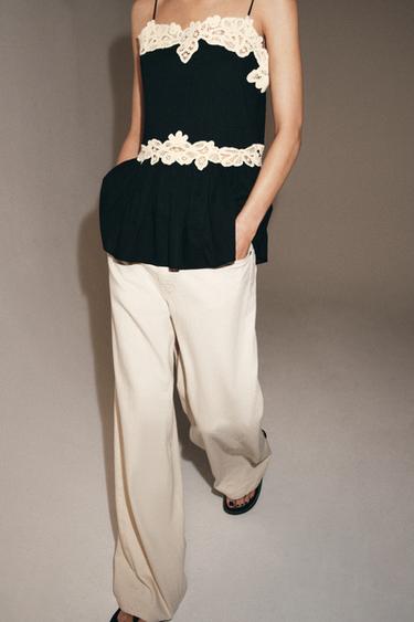 TOP ENCAJE CONTRASTE ZW COLLECTION - Blanco / Negro de Zara