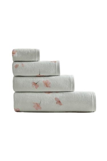 FLORAL VELOUR BATH TOWEL - Multicoloured by Zara