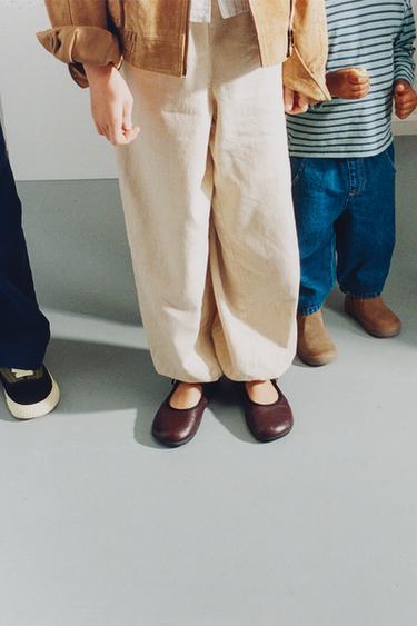 BAREFOOT LEATHER BALLERINA SHOES - Maroon by Zara