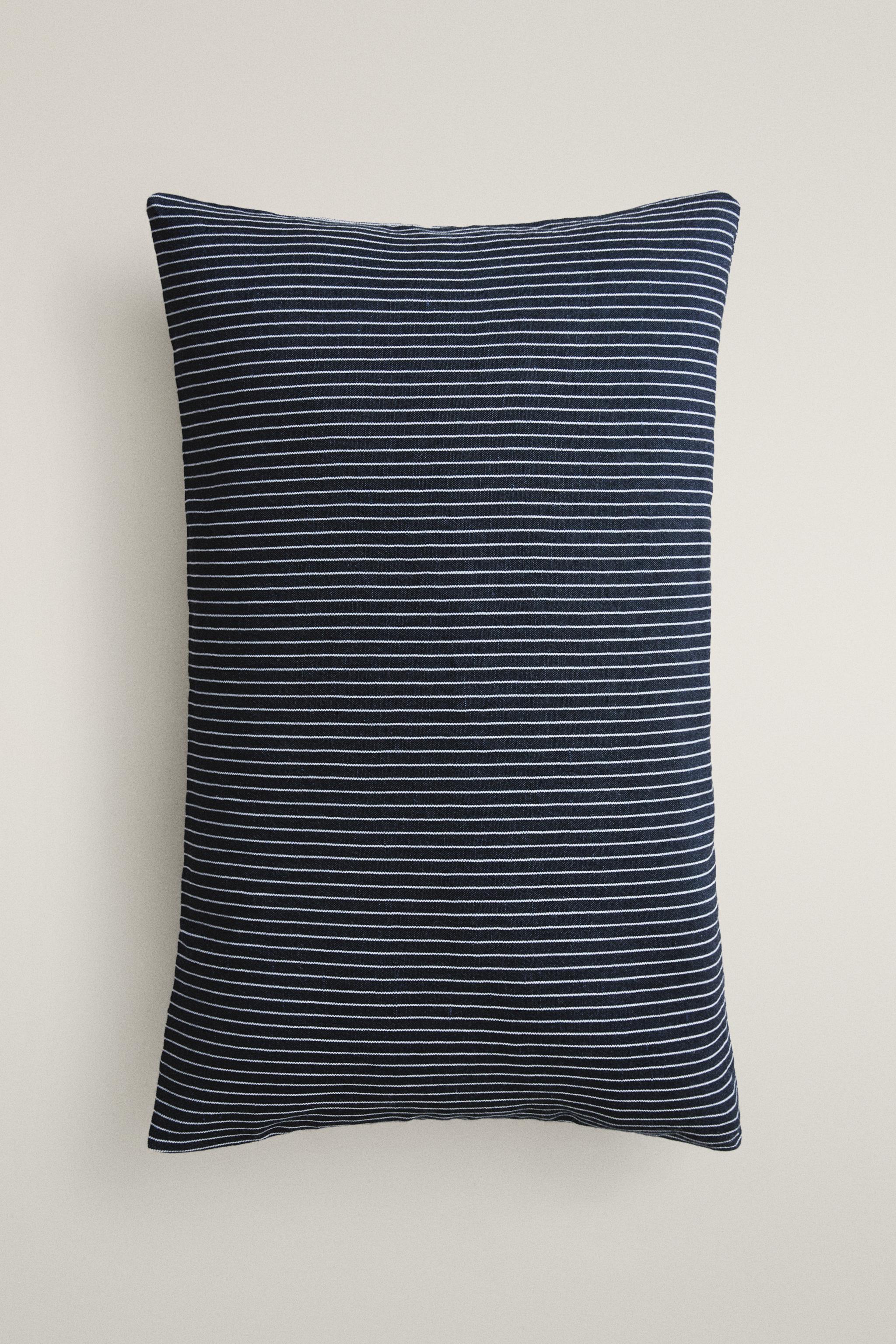 THIN STRIPE THROW PILLOW COVER