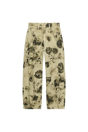جينز ZW COLLECTION بقصة BARREL وخصر متوسط مزين بالزهور - بيج داكن by Zara