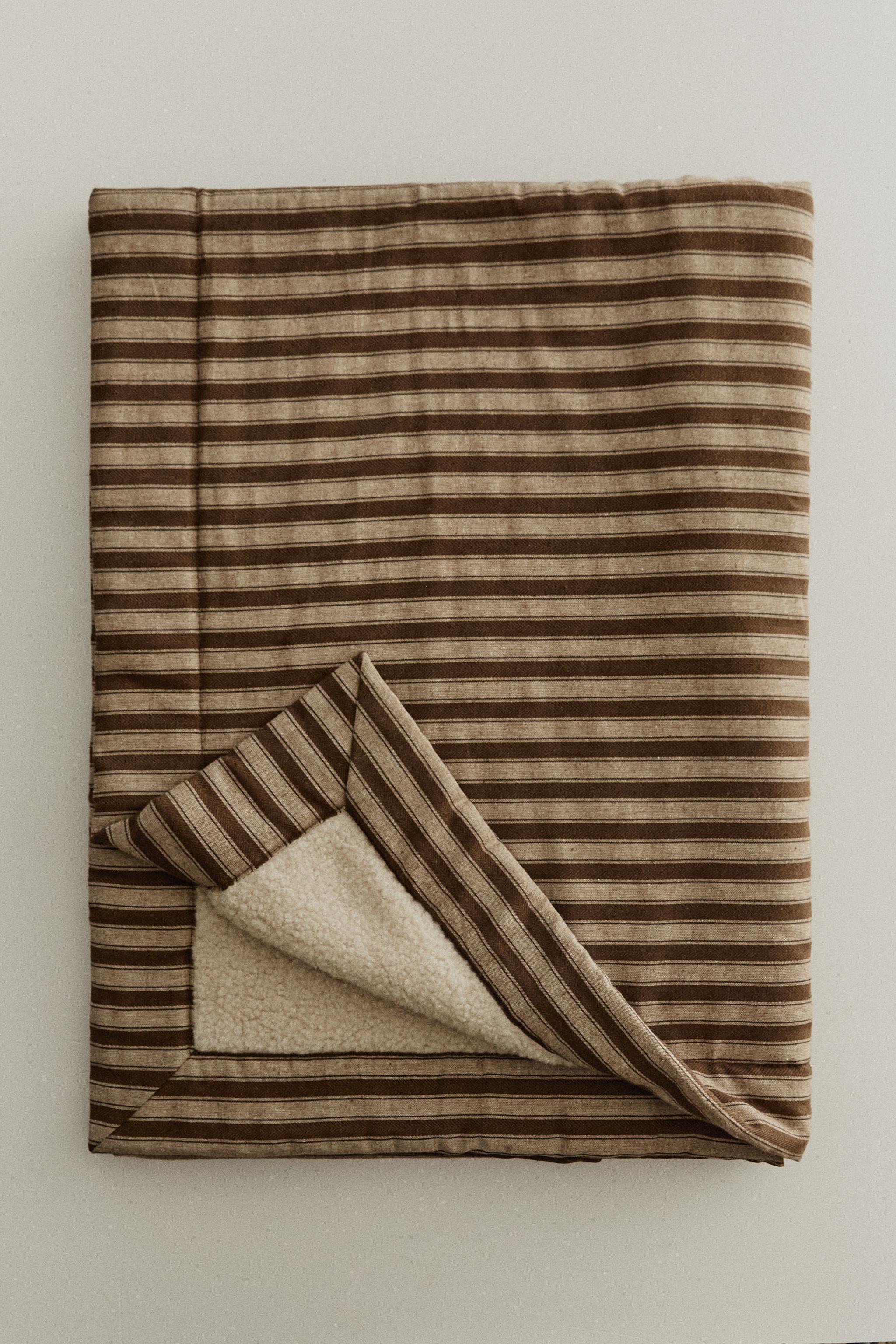 STRIPED AND SHEARLING PET BLANKET — Brown