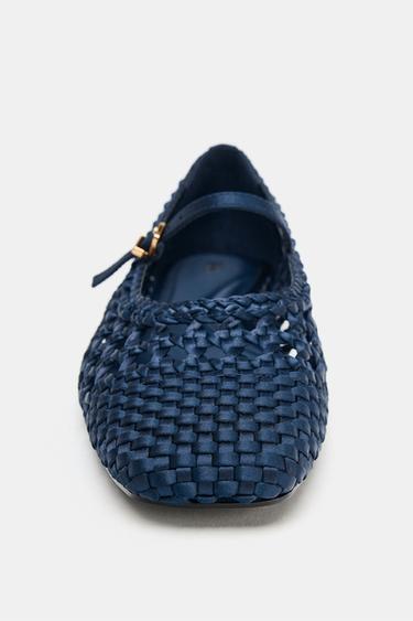 BALLERINES TRESSÉES AVEC BOUCLE - Bleu de Zara - Image 4