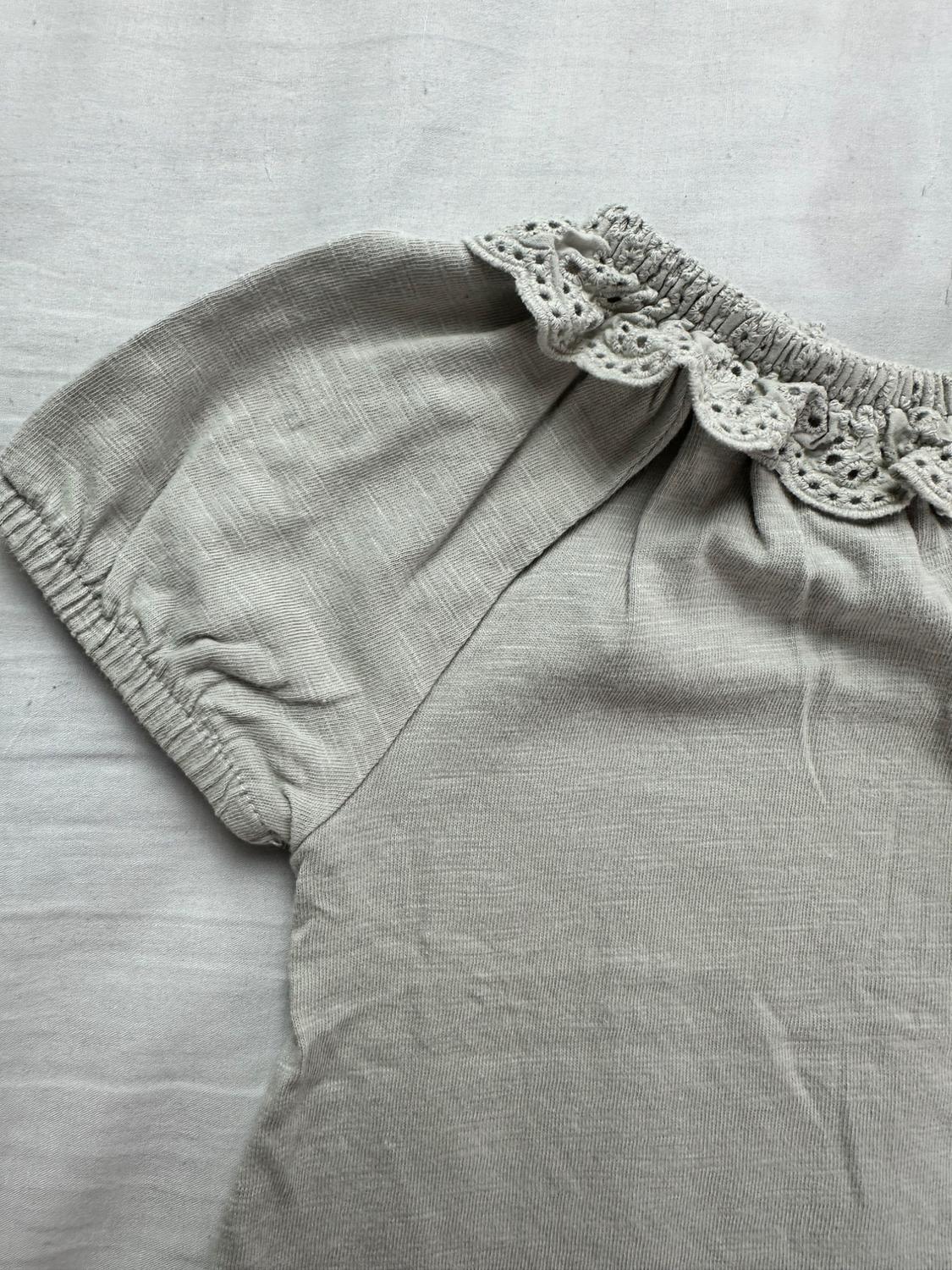 SHIRT WITH EYELET COLLAR AND BALLOON SHORT SLEEVE. - Image 2