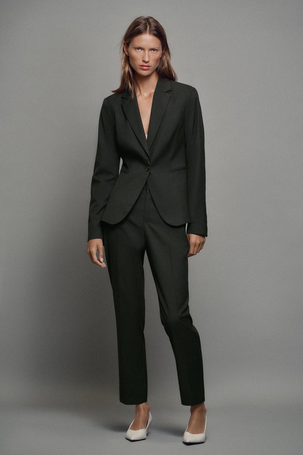 LOW-RISE CROPPED TROUSERS