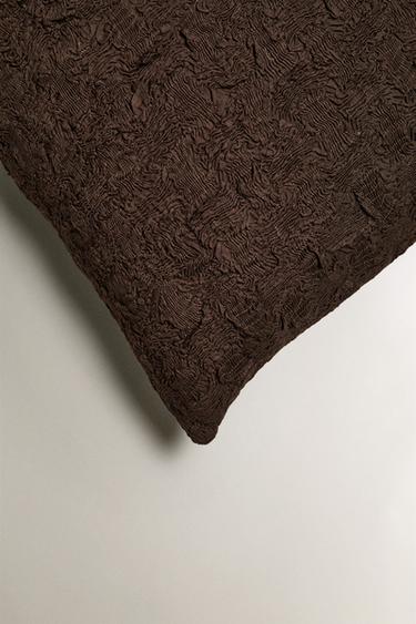 TEXTURED CUSHION COVER - Dark brown by Zara - Image 3