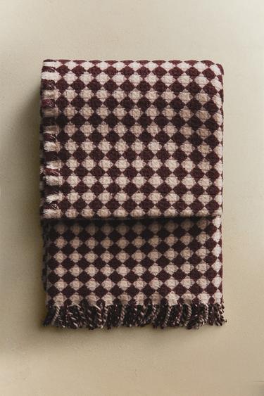 DIAMOND WOOL THROW - أبيض مكسور الخاص بـ Zara