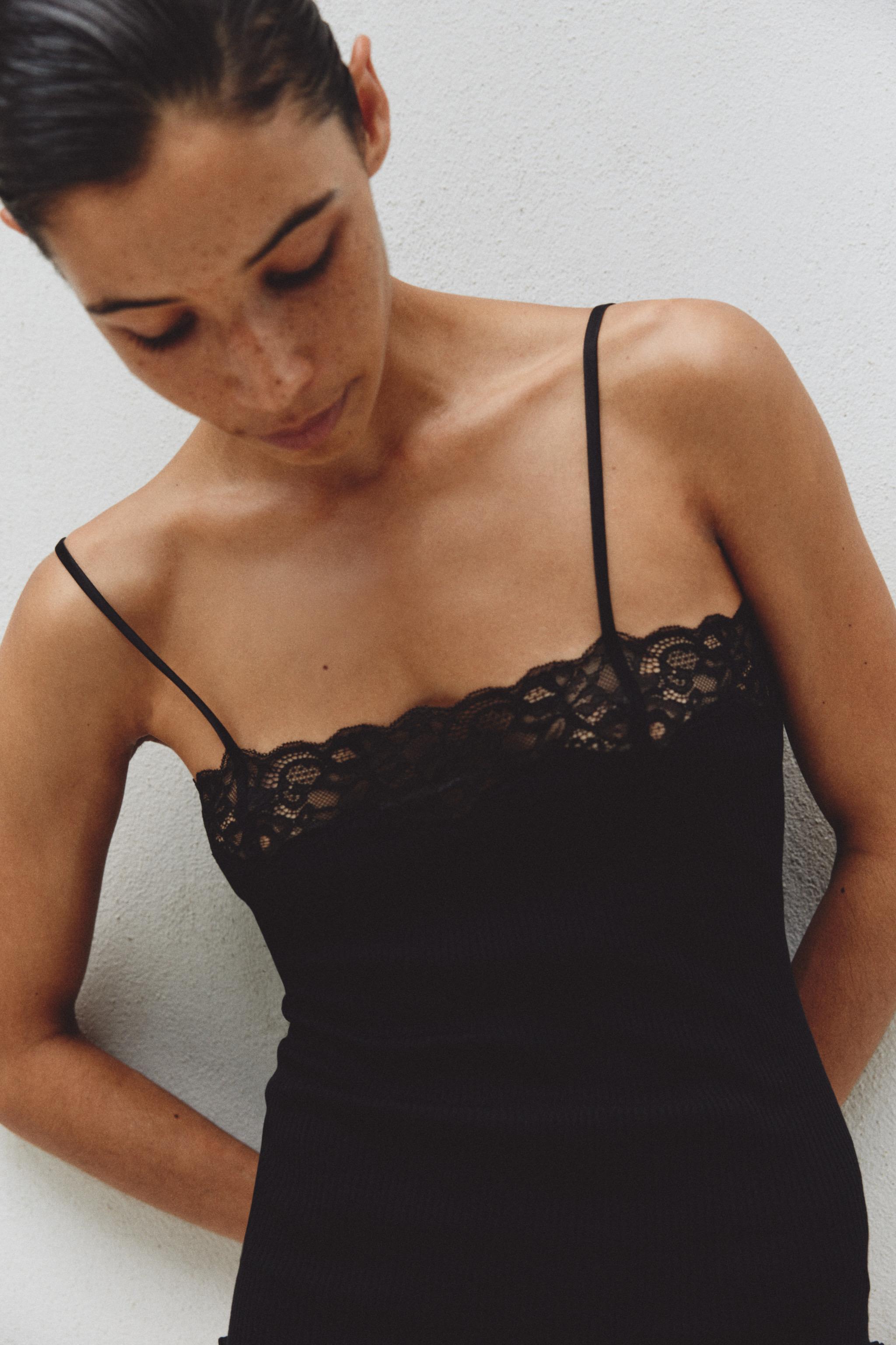 RIBBED LACE TOP — Black