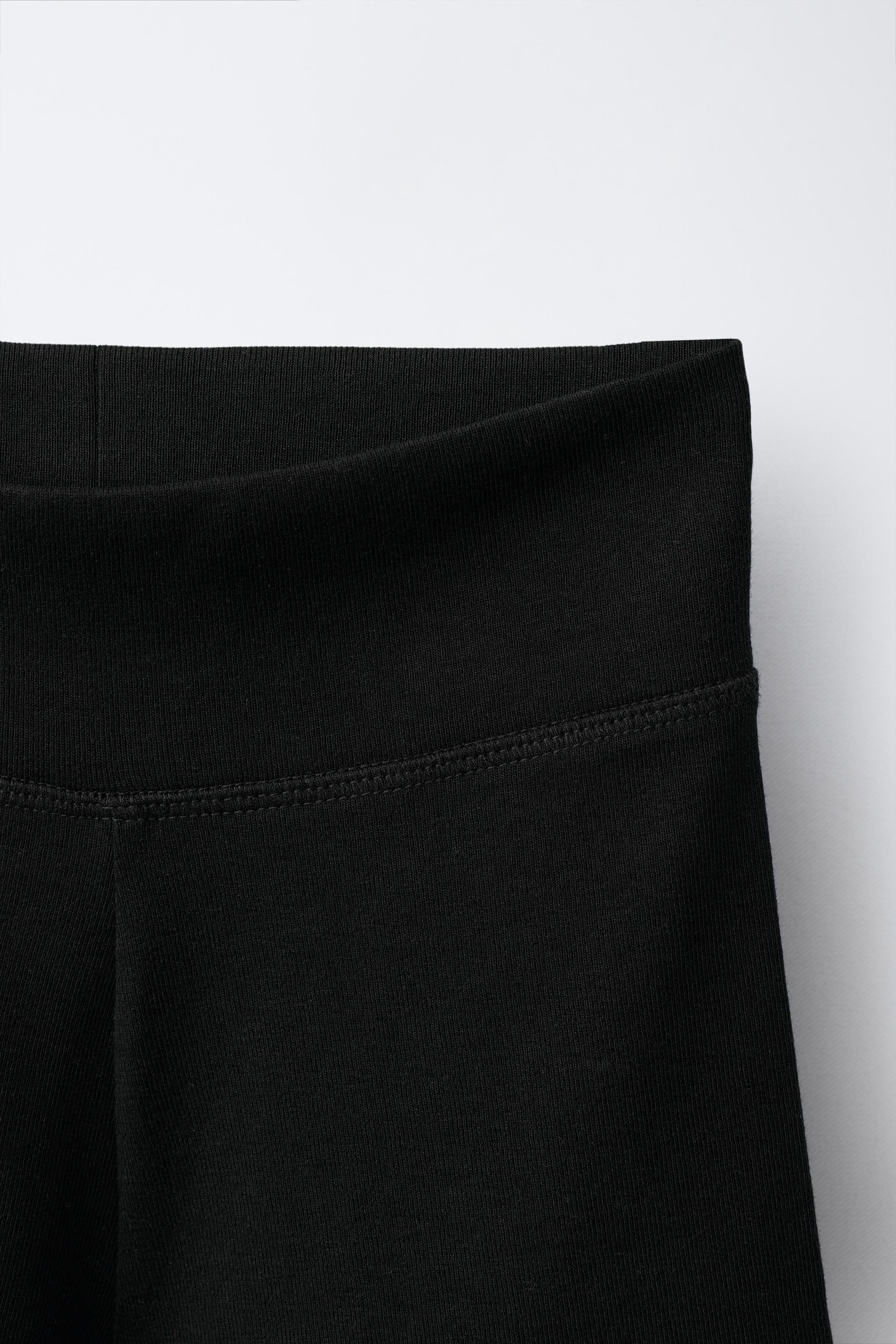 TWO-PACK OF SHORT LEGGINGS