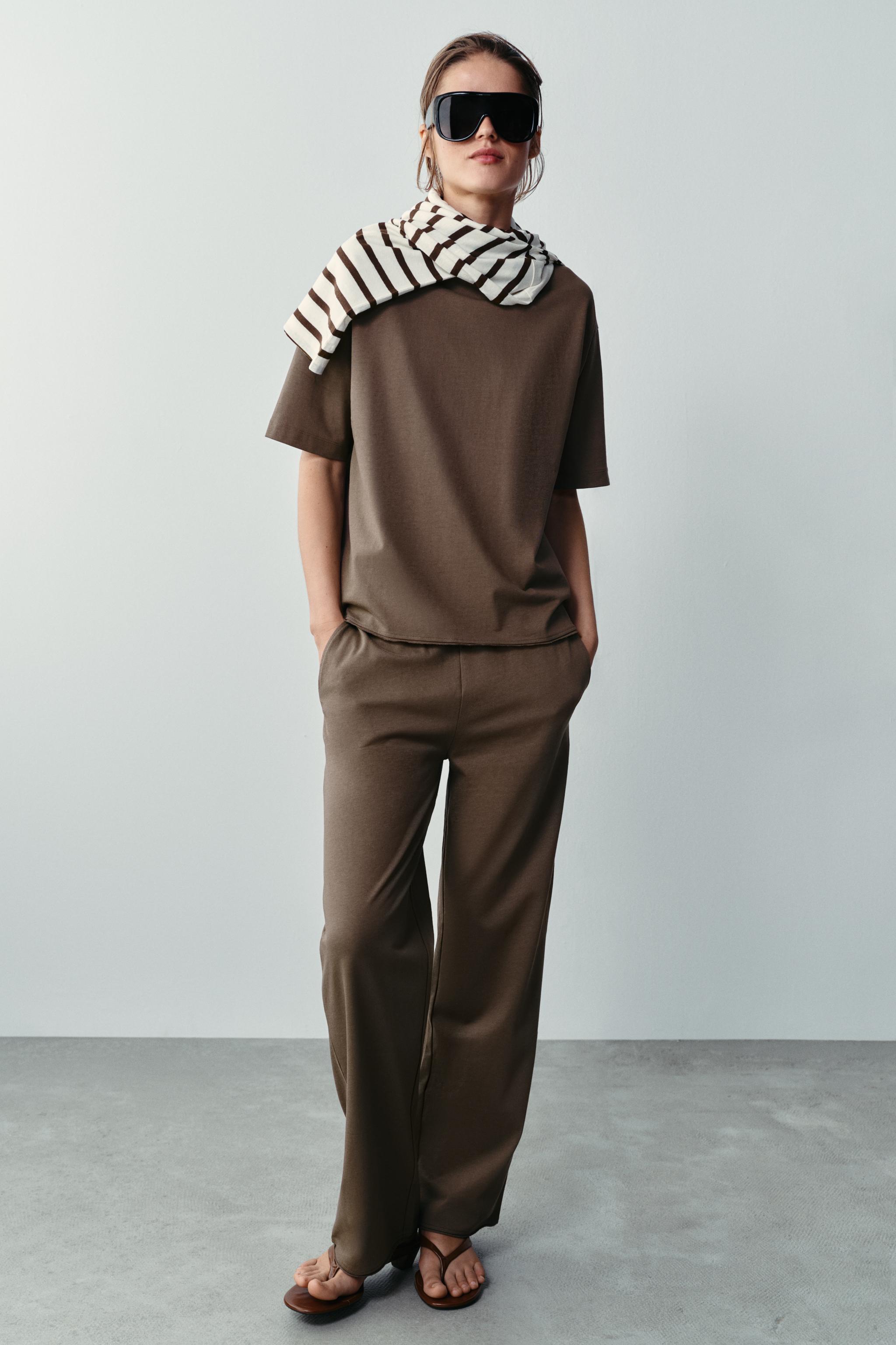 CREW NECK T-SHIRT