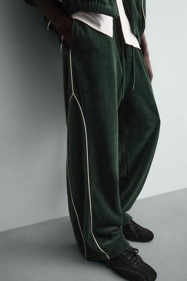 PANTALON EN VELOURS AVEC LISERÉS - Vert de Zara - Image 4