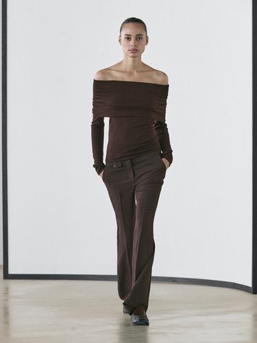 Jersey punto hombros descubiertos mezcla lana - Ciruela de Zara - Imagen 0