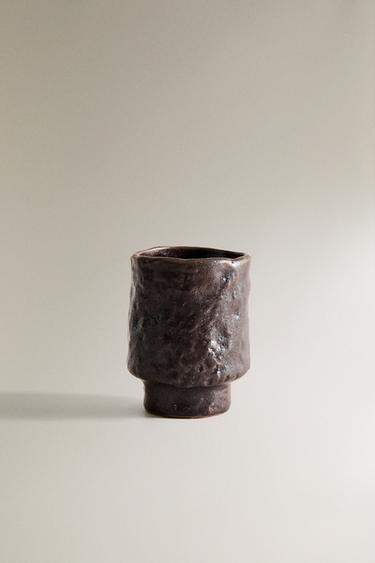 COPO DE CERÂMICA IRREGULAR - Marrom-escuro da Zara - Imagem 0