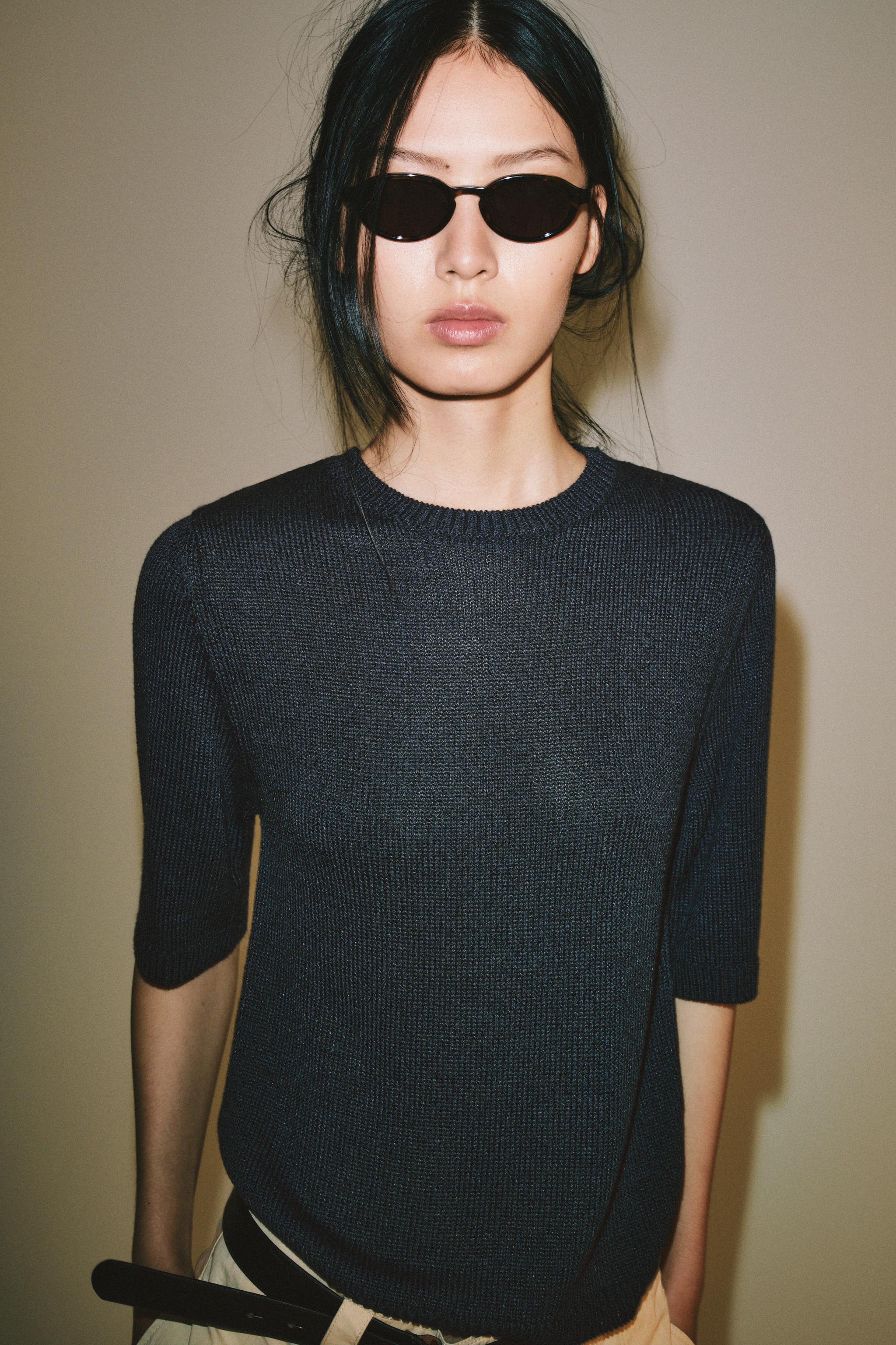SHORT SLEEVE KNIT TOP — Midnight blue