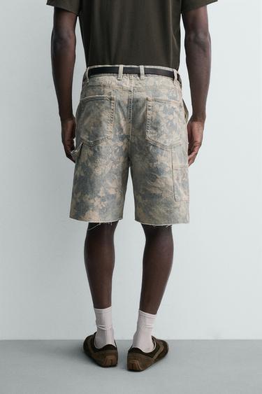 FLORAL PRINT CARPENTER BERMUDA SHORTS - Printed by Zara - Image 2