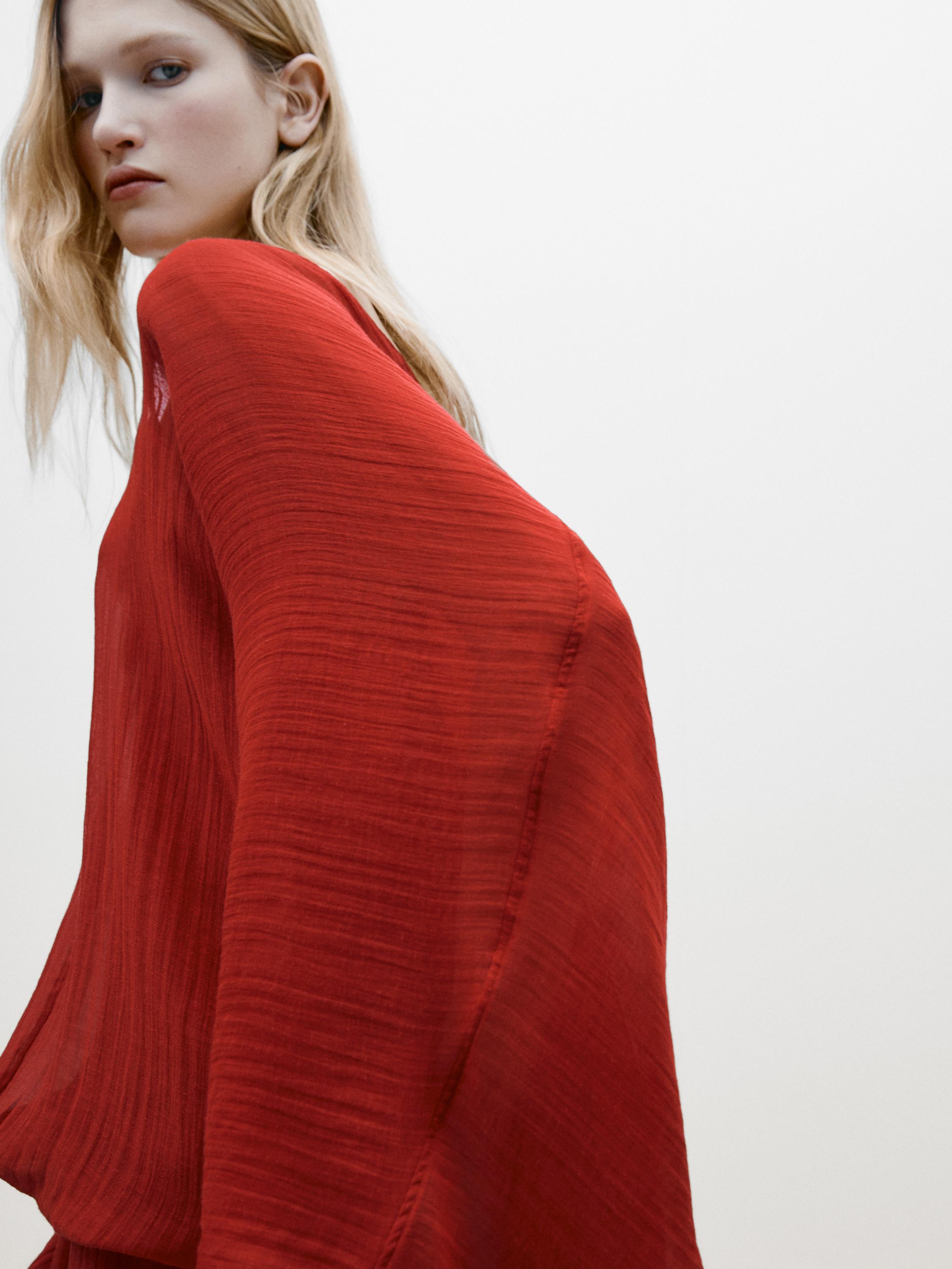 Creased-effect voluminous blouse - Limited Edition - Red | ZARA 