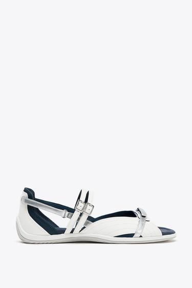 SANDALIA DEPORTIVA TIRAS - Blanco de Zara