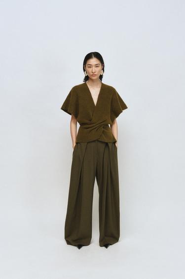 PULL EN MAILLE DRAPÉ À MANCHES COURTES - vert kaki-moyen de Zara - Image 3