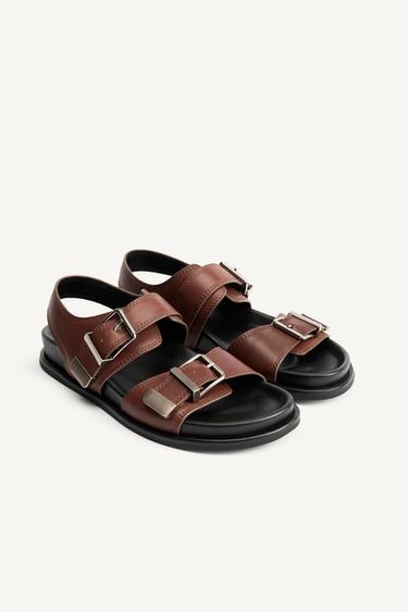 SANDALI CON CINTURINO E FIBBIA IN PELLE - Marrone di Zara