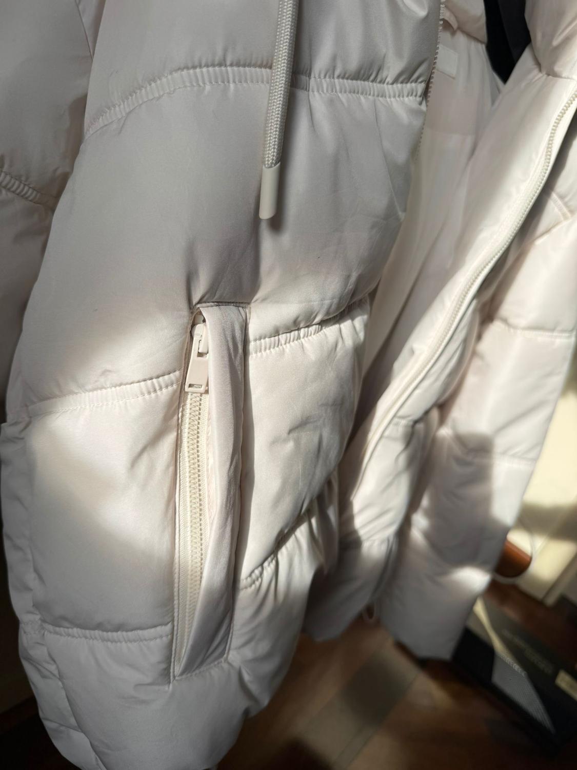 HOODED PUFFER JACKET - Image 10