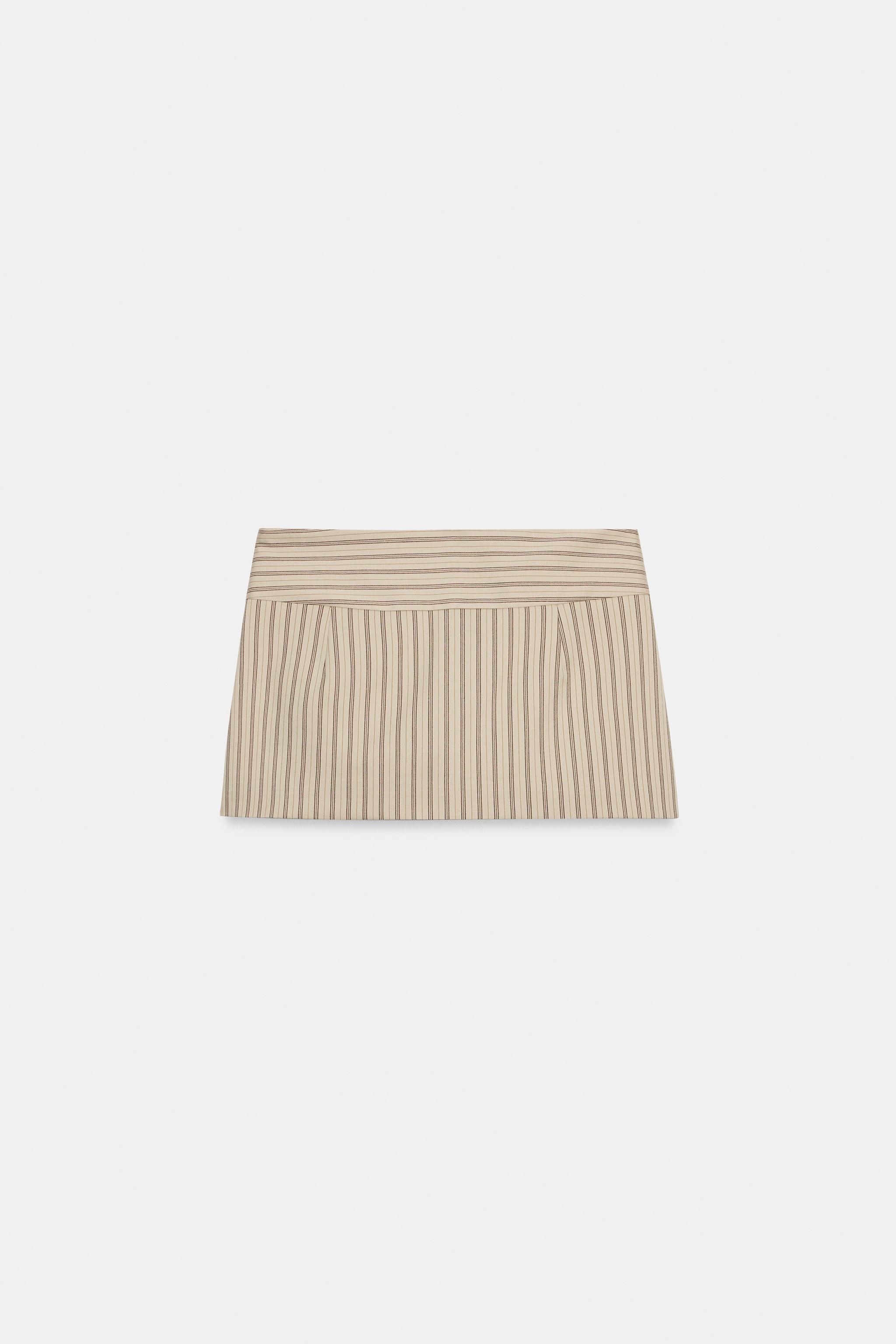 BUTTONED SKORT