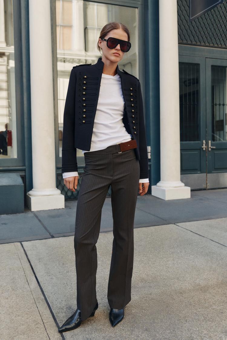 CROPPED SUEDE JACKET WITH FROG FASTENING