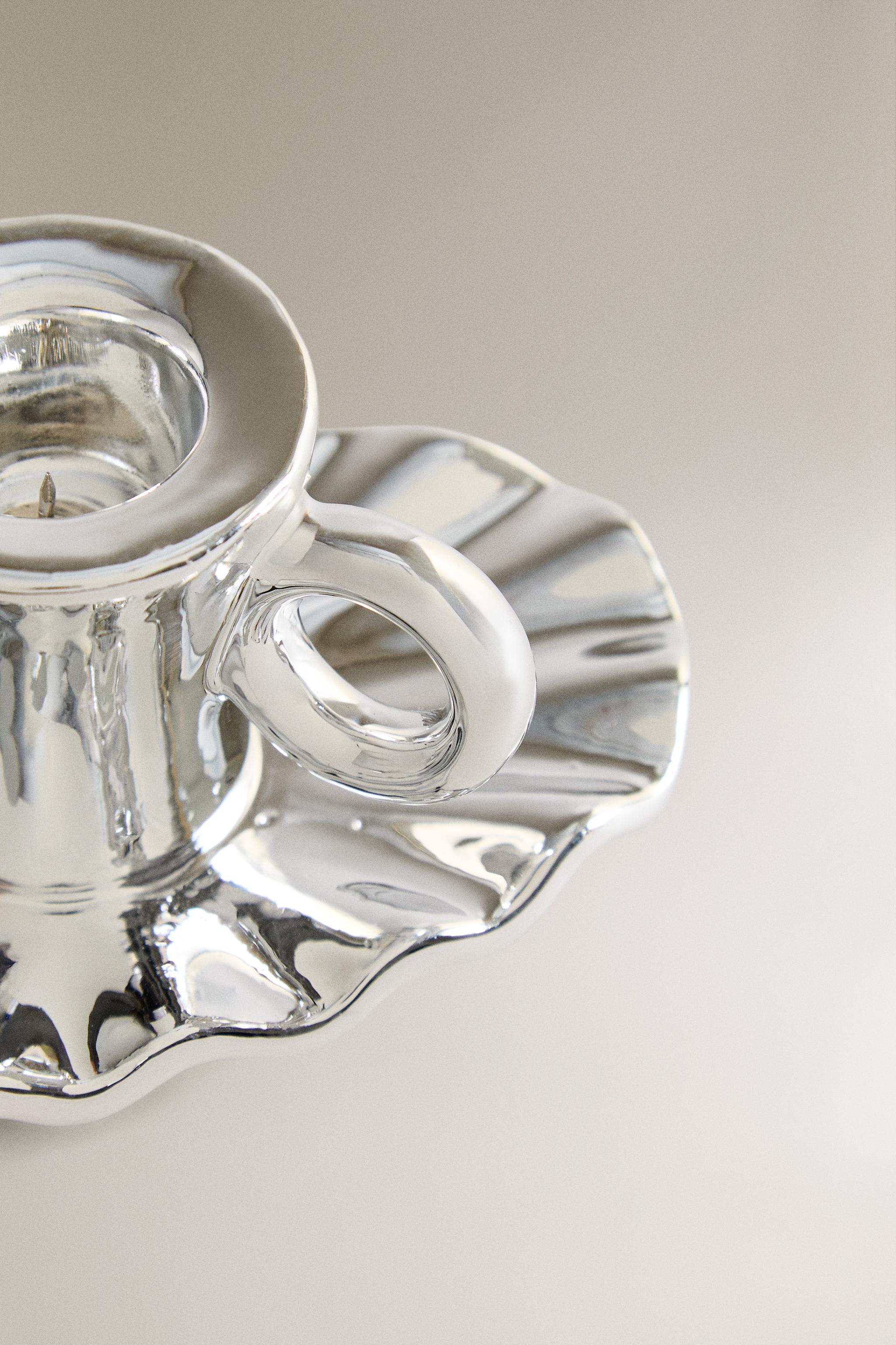 CHRISTMAS HEART PORCELAIN CANDLE STICK