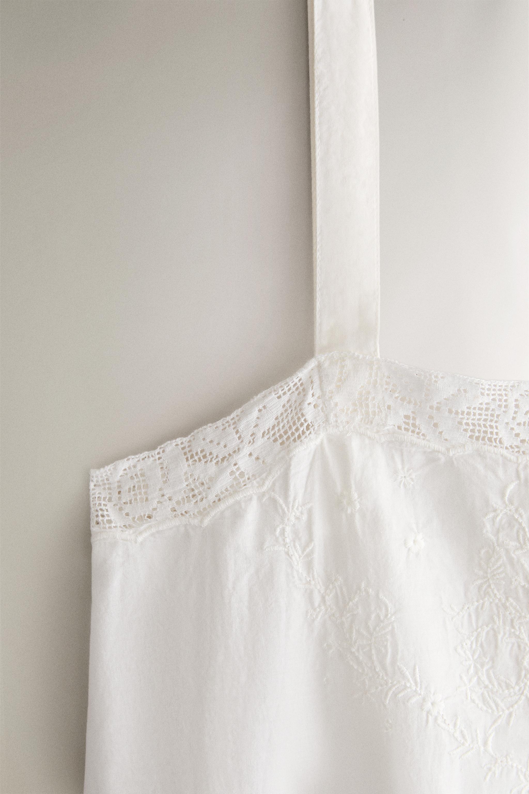 EMBROIDERED COTTON NIGHTGOWN