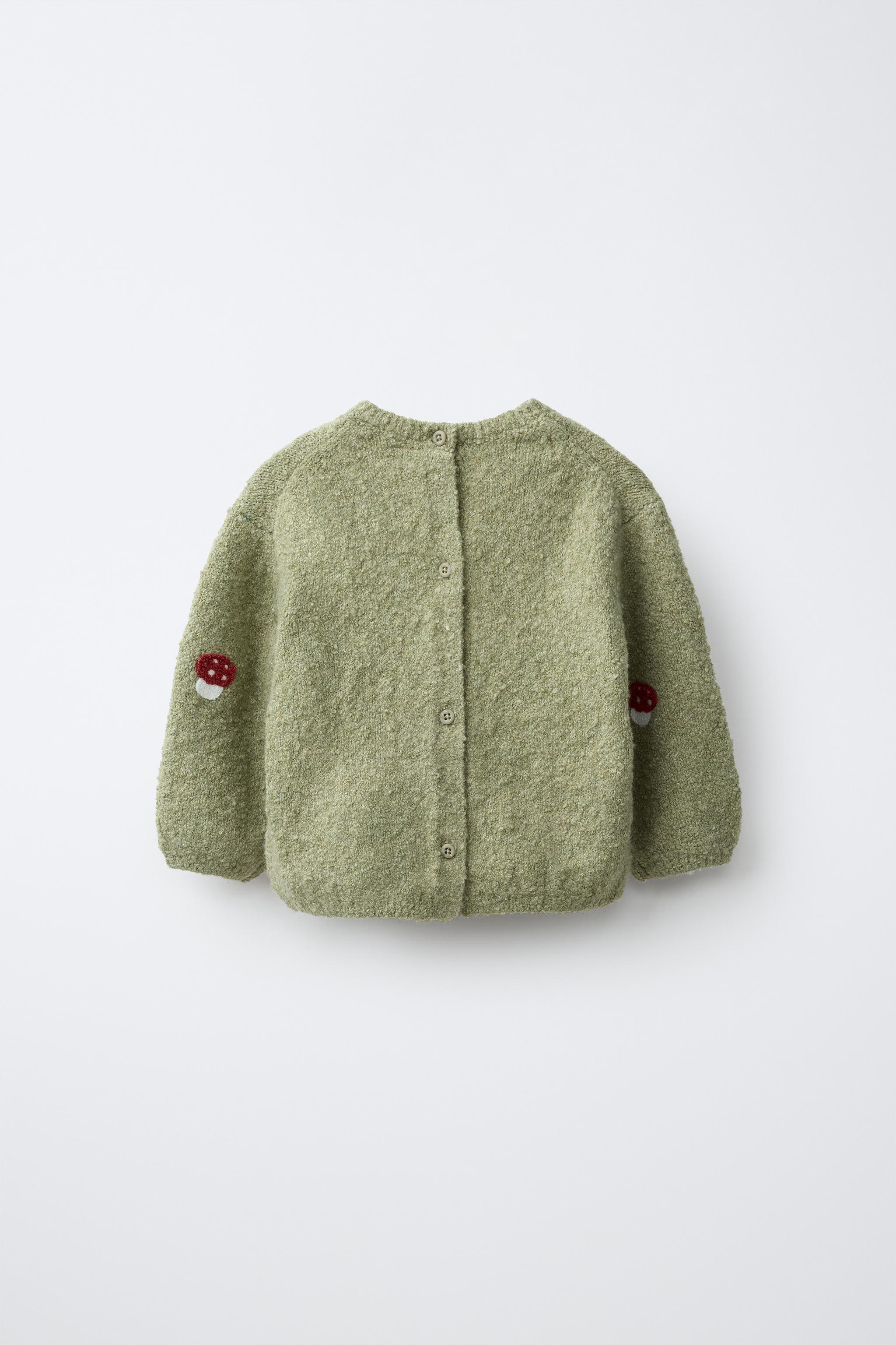 PULL EN MAILLE À CHAMPIGNONS BRODÉS