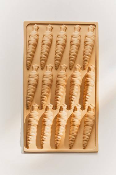 CARROT BAKING MOULD - Mustard by Zara - Image 4
