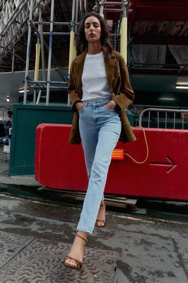 Z.01 MOM FIT COMFORT HIGH-WAIST JEANS - Light blue by Zara