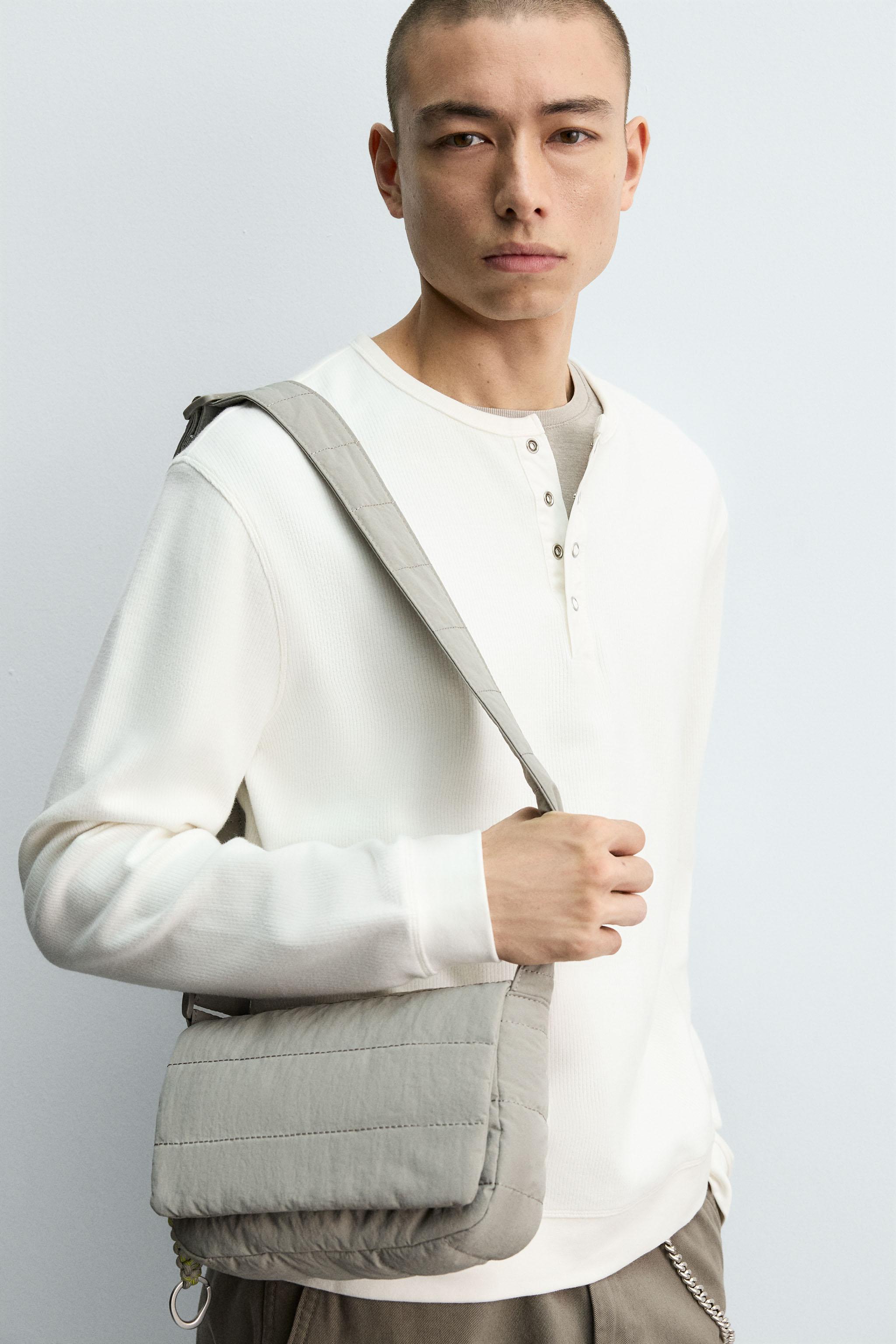 SAC BANDOULIÈRE EN NYLON MATELASSÉ