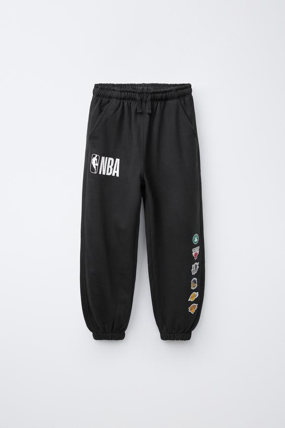 NBA MULTI TEAMS PRINTED JOGGERS - Dark anthracite de Zara - Imagen 0