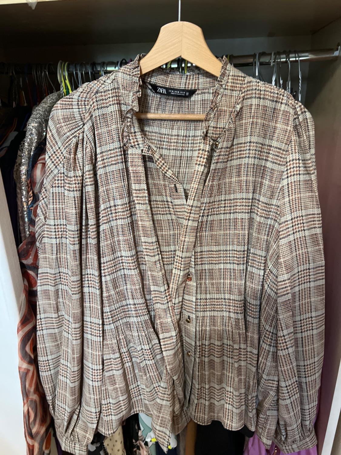 PLEATED CHECK BLOUSE