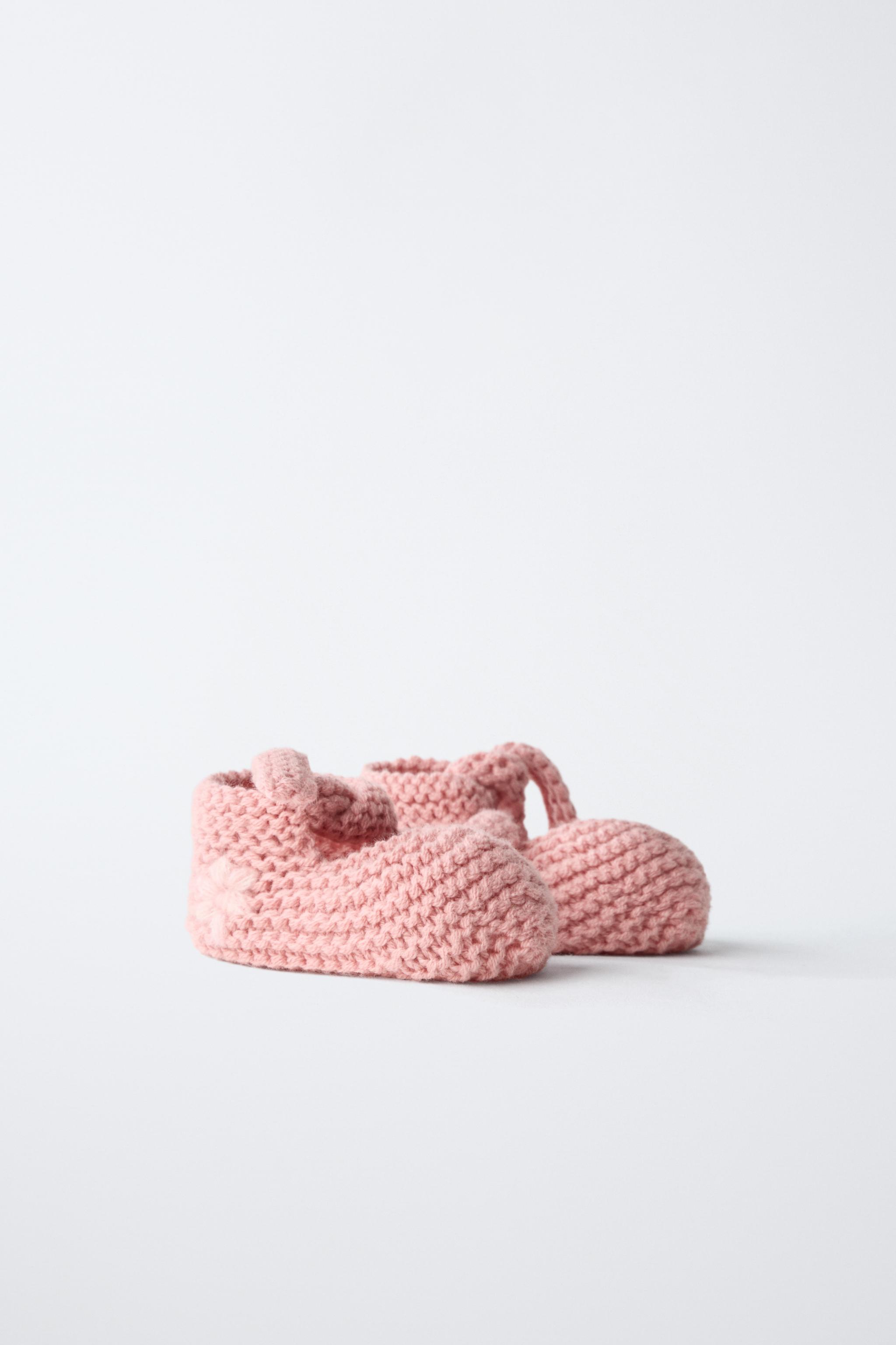 BOOTIES WITH TIE CLOSURE — Pink