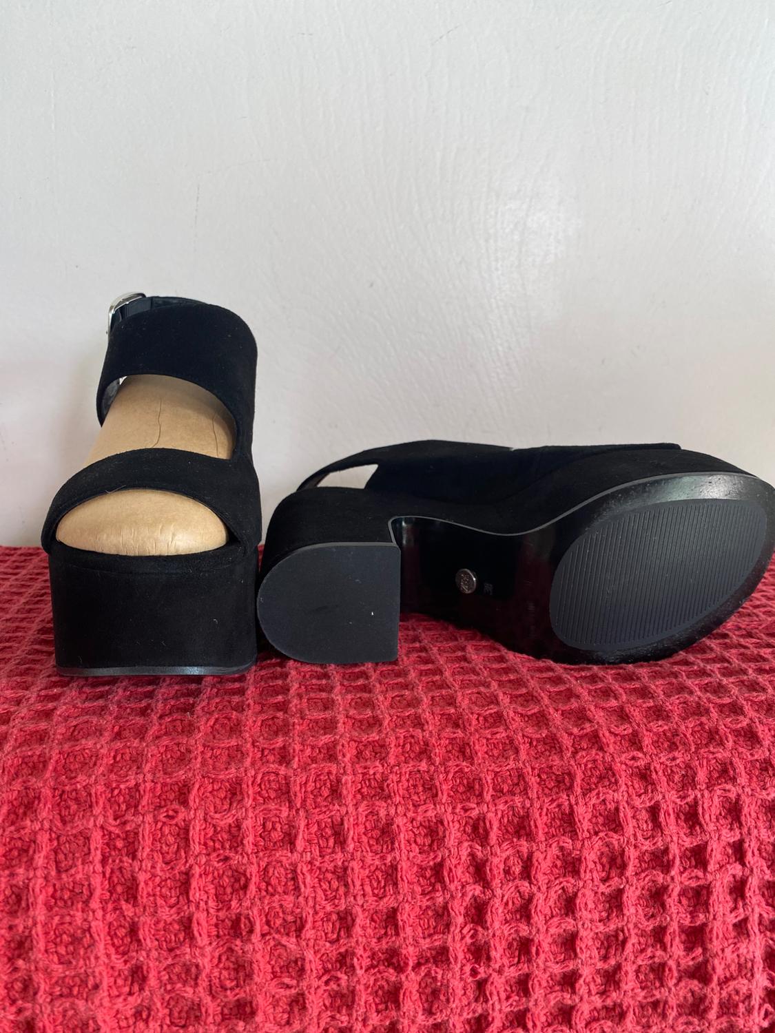 ASYMMETRICAL PLATFORM LEATHER SANDALS - Image 4