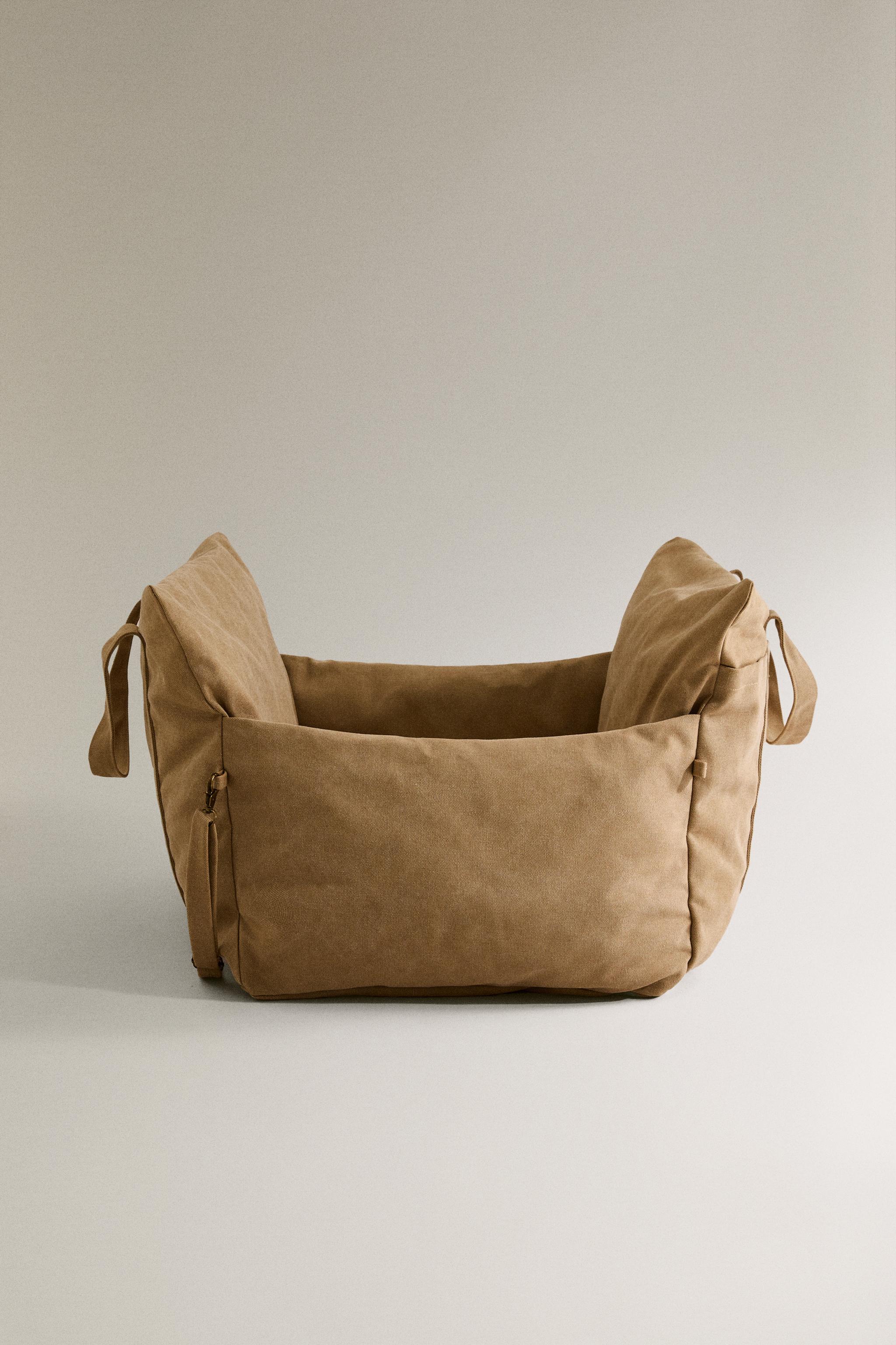 PET CAR BED