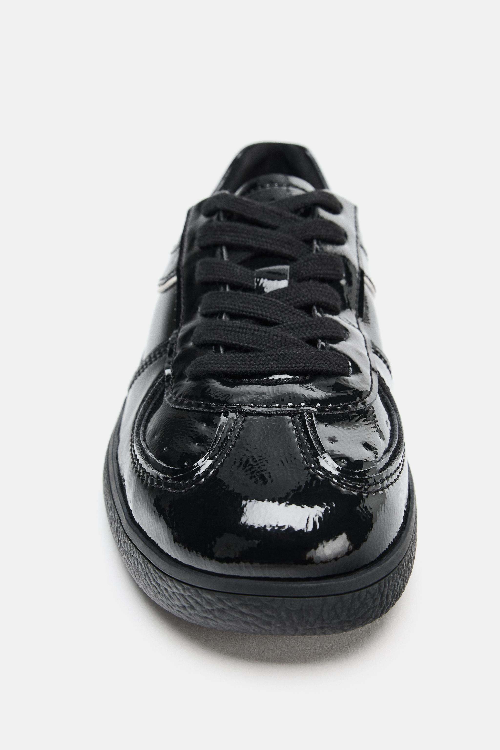 PATENT LEATHER EFFECT SNEAKERS
