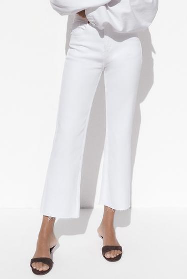 JEANS TRF CROPPED FLARE TIRO ALTO - Blanco de Zara