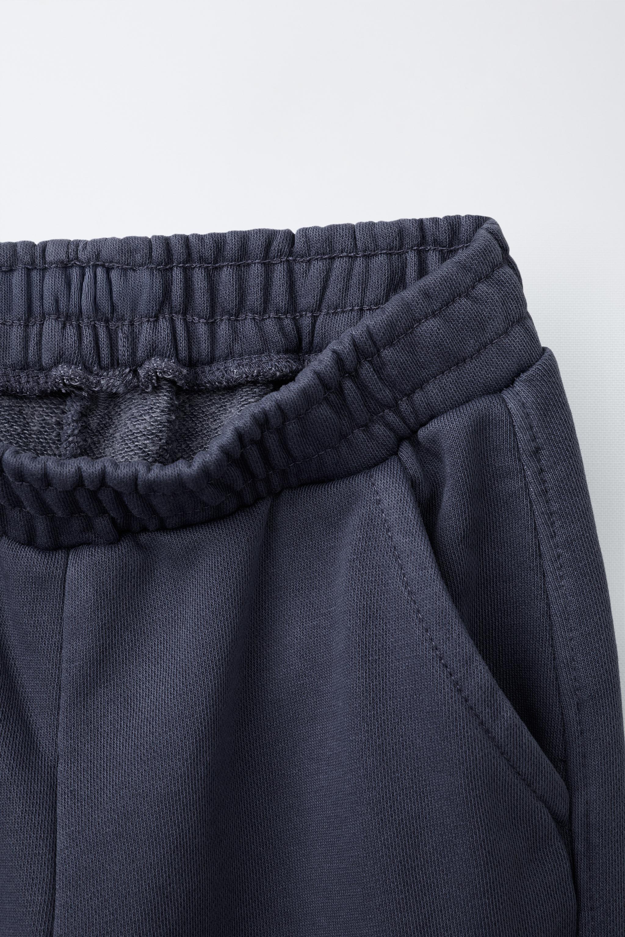 FLEECE CARGO PANTS WITH LABEL